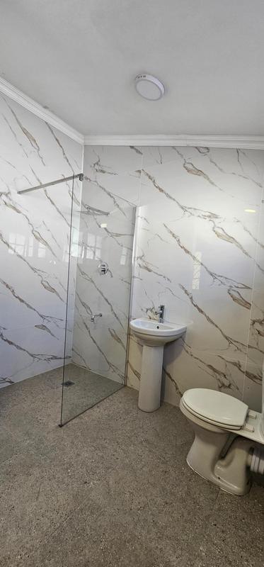 To Let 2 Bedroom Property for Rent in Wynberg Western Cape